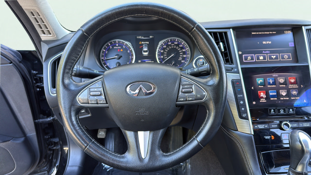 Used 2017 INFINITI Q50 2.0t w/ Moonroof Package RWD image 16