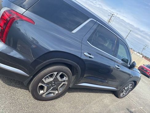 Used 2025 Hyundai Palisade SEL image 2