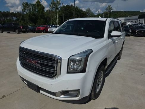 Used 2019 GMC Yukon XL SLT RWD image 3