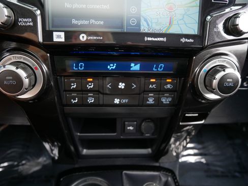 Used 2020 Toyota 4Runner TRD Pro AWD/4WD image 23