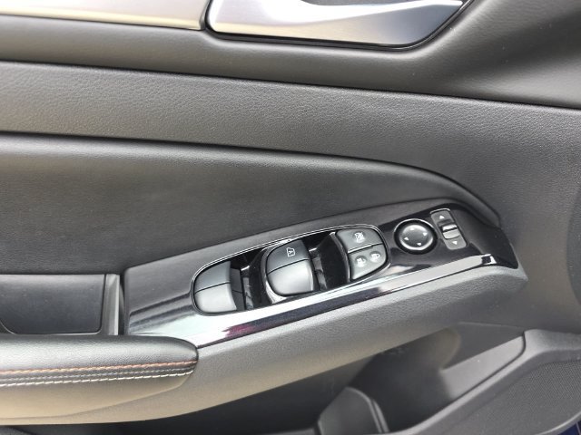 Used 2024 Nissan Altima 2.5 SR w/ SR Premium Package FWD image 27