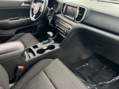 Used 2019 Kia Sportage LX w/ LX Popular Package image 16