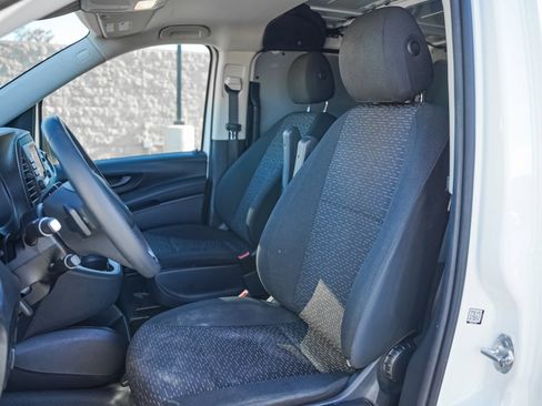 Used 2023 Mercedes-Benz Metris image 14