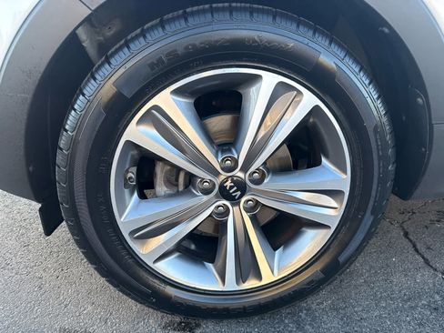 Used 2014 Kia Sportage SX image 9