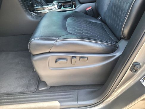 Used 2019 INFINITI QX80 Luxe w/ Proactive Package AWD/4WD image 19