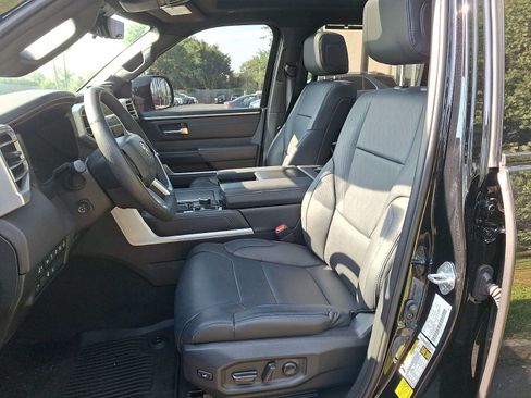 Used 2024 Toyota Tundra Platinum AWD/4WD image 10
