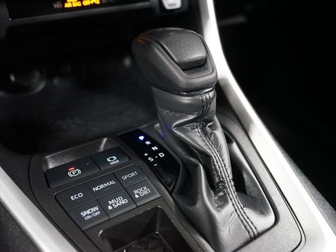 Certified 2024 Toyota RAV4 XLE image 21