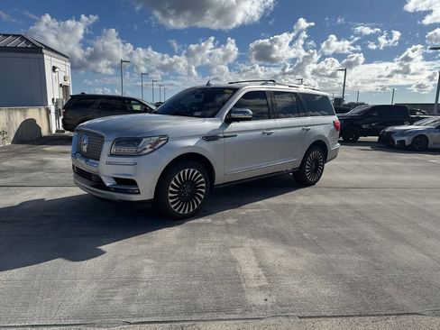 Used 2018 Lincoln Navigator Black Label w/ Cargo Package image 9