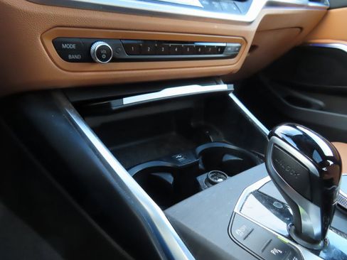 Used 2022 BMW 330i xDrive Sedan w/ Driving Assistance Package image 28