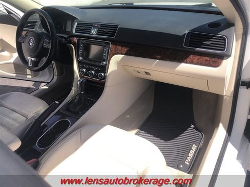 Used 2013 Volkswagen Passat TDI SEL Premium FWD image 23