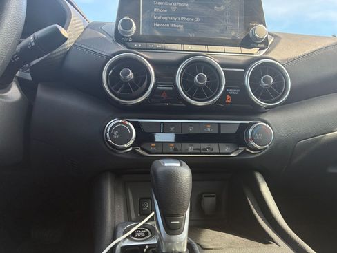 Used 2025 Nissan Sentra SV image 17