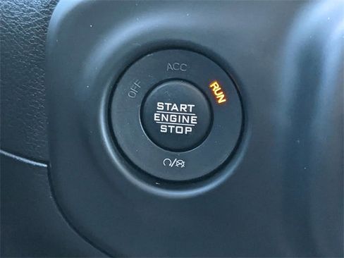 Certified 2018 Jeep Wrangler Unlimited Rubicon image 27