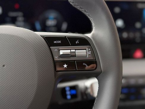 New 2026 Hyundai Ioniq 5 SE image 9