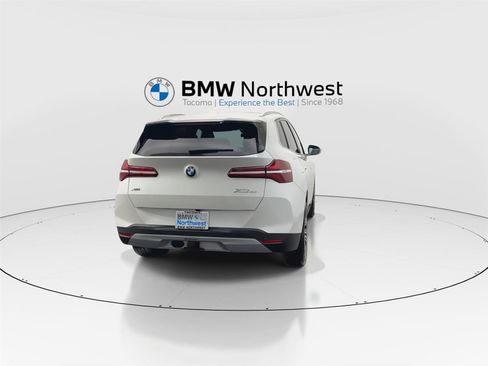 New 2026 BMW X3 xDrive30 w/ Premium Package image 2