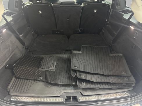 Used 2021 Volvo XC90 T5 Momentum w/ Protection Package image 16