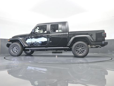 New 2026 Jeep Gladiator Sport AWD/4WD image 47