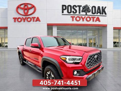 Used 2022 Toyota Tacoma TRD Off-Road AWD/4WD image 1