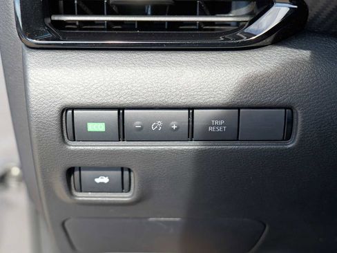 Used 2022 Nissan Sentra SV w/ Trunk Package image 20