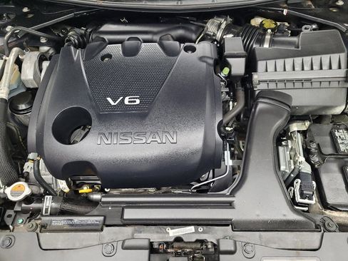 Used 2017 Nissan Maxima Platinum FWD image 30