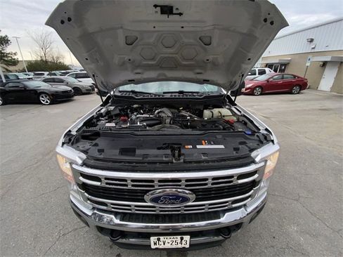 Used 2025 Ford F250 XLT w/ FX4 Off-Road Package image 25
