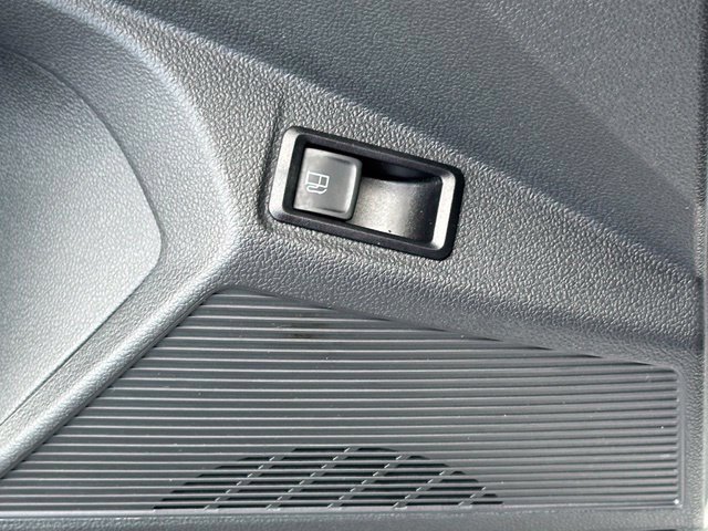 Used 2023 Volkswagen Taos SE w/ Panoramic Sunroof Package AWD/4WD image 22