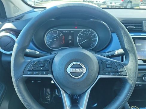Used 2025 Nissan Versa SV w/ Trunk Package FWD image 22