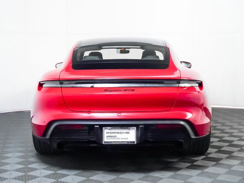 Used 2022 Porsche Taycan GTS image 11