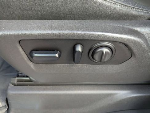 Used 2019 Chevrolet Silverado 1500 LTZ w/ LTZ Premium Package image 17