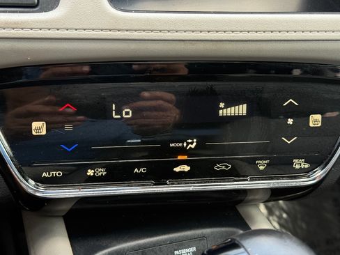 Used 2021 Honda HR-V EX image 17