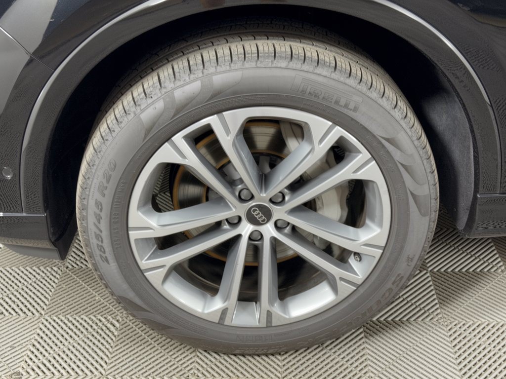 Certified 2026 Audi Q7 2.0T Premium AWD/4WD image 13