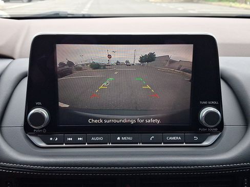 Used 2021 Nissan Rogue S AWD/4WD image 17