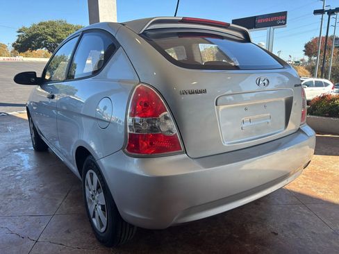 Used 2009 Hyundai Accent GS w/ Popular Equipment Pkg 2 image 4