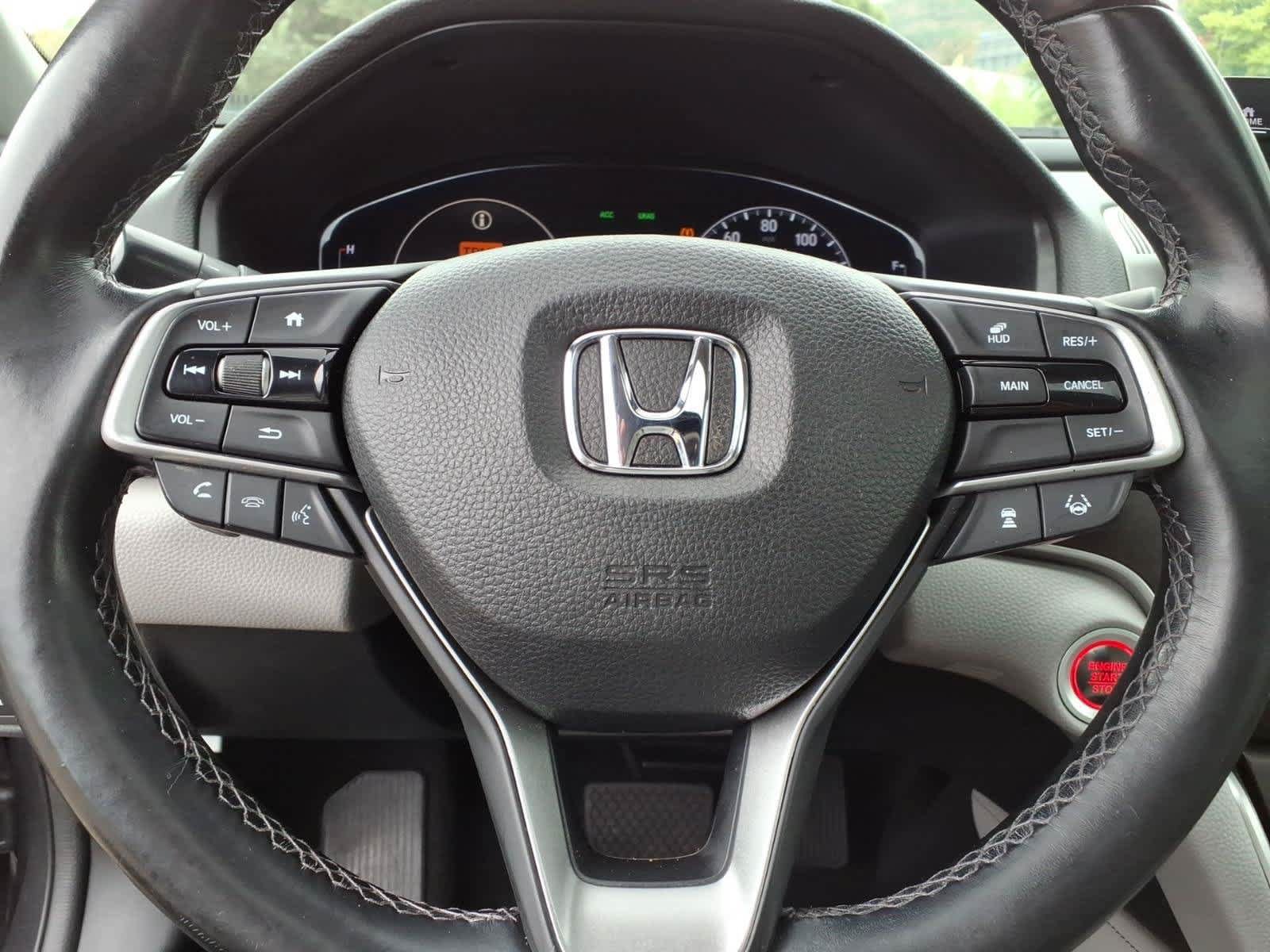 Used 2018 Honda Accord Touring image 17