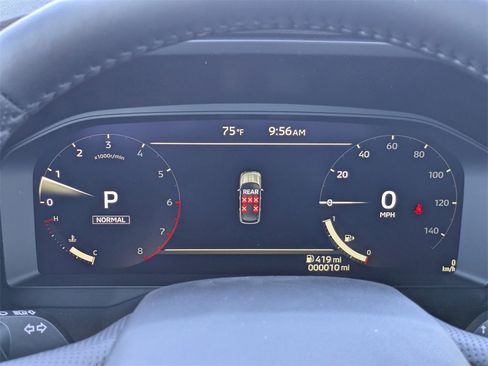 New 2025 Mitsubishi Outlander SE image 32