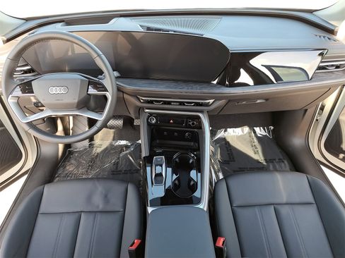 New 2025 Audi Q5 Premium Plus image 9