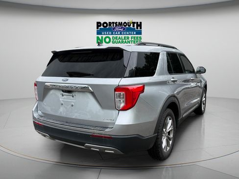 Used 2022 Ford Explorer XLT w/ Equipment Group 202A AWD/4WD image 29
