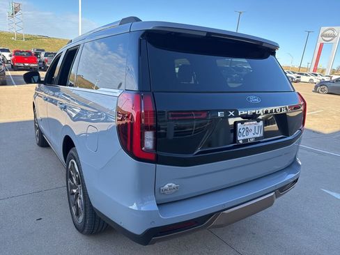 Used 2025 Ford Expedition King Ranch image 6