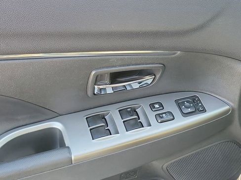 Used 2018 Mitsubishi Outlander Sport SEL image 22