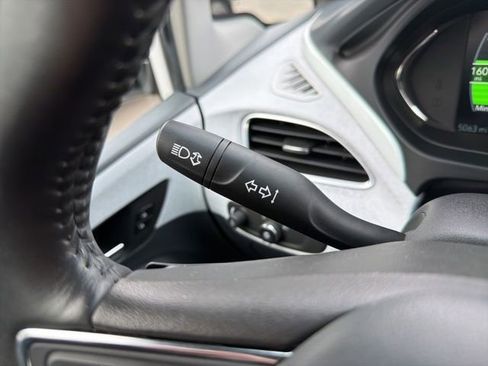 Used 2021 Chevrolet Bolt Premier image 36