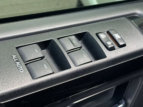 Used 2021 Toyota 4Runner Venture w/ Moonroof Package AWD/4WD image 13