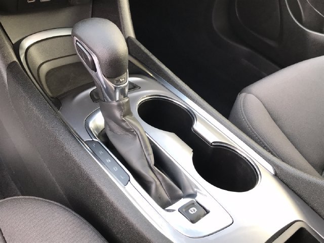 Used 2023 Chevrolet Malibu LT FWD image 4