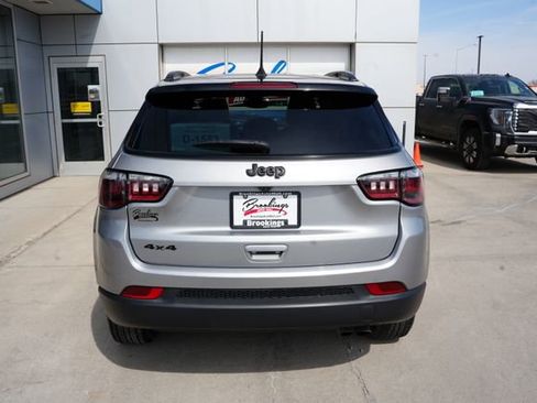 Used 2022 Jeep Compass Altitude image 34