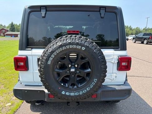 Used 2020 Jeep Wrangler Sport AWD/4WD image 4