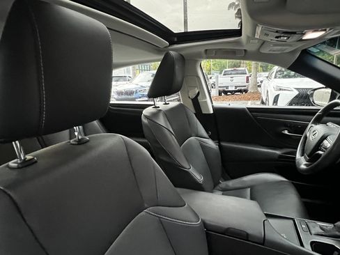 Certified 2023 Lexus ES 350 w/ Premium Package FWD image 45
