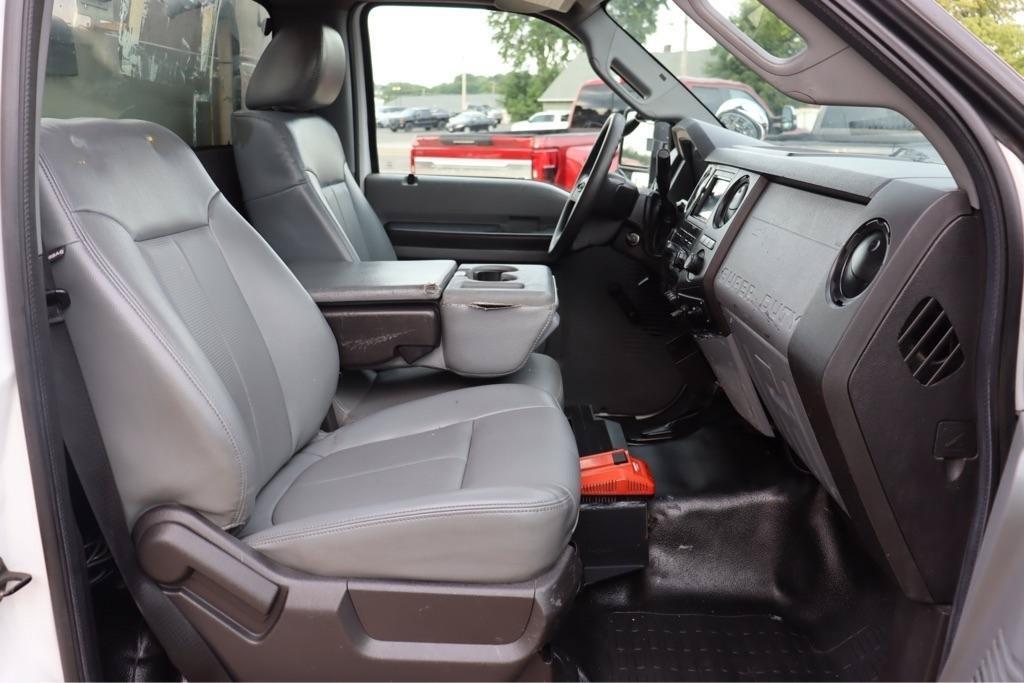 Used 2012 Ford F550 4x4 Regular Cab Super Duty w/ Payload Upgrade Pkg image 11