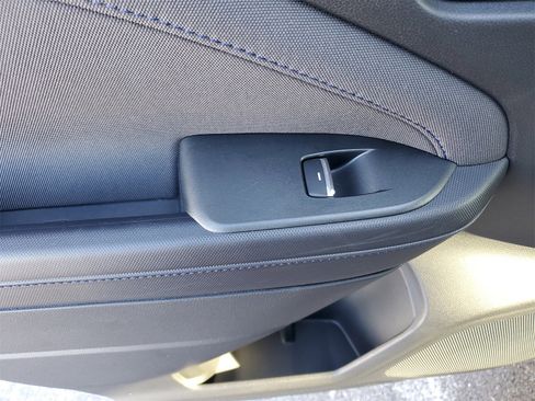 Used 2025 Subaru Forester Premium image 16