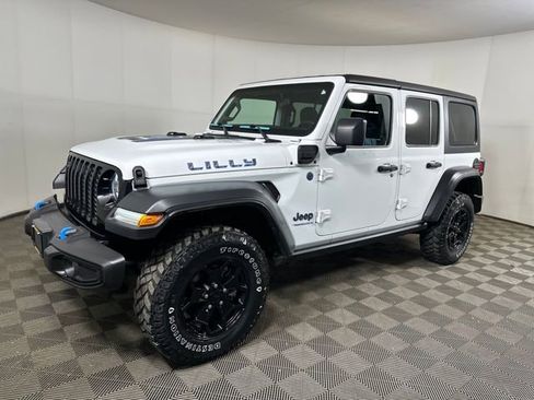 Used 2023 Jeep Wrangler Unlimited w/ Cold Weather Group image 7
