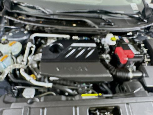Used 2023 Nissan Rogue S FWD image 31
