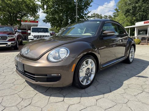 Used 2015 Volkswagen Beetle 1.8T FWD image 8