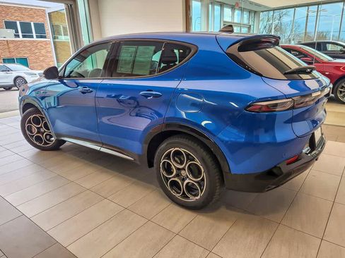 Used 2024 Alfa Romeo Tonale Ti AWD/4WD image 8
